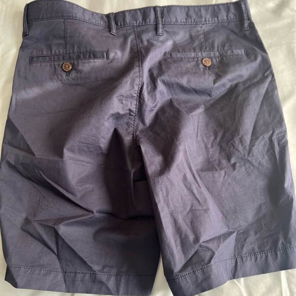 Michael Kors Men’s slim fit shorts - Picture 4 of 4